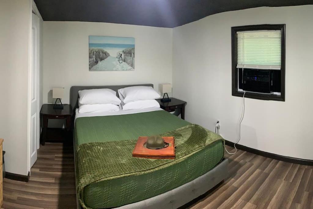 Вилла Field Quarters Пенсакола Экстерьер фото